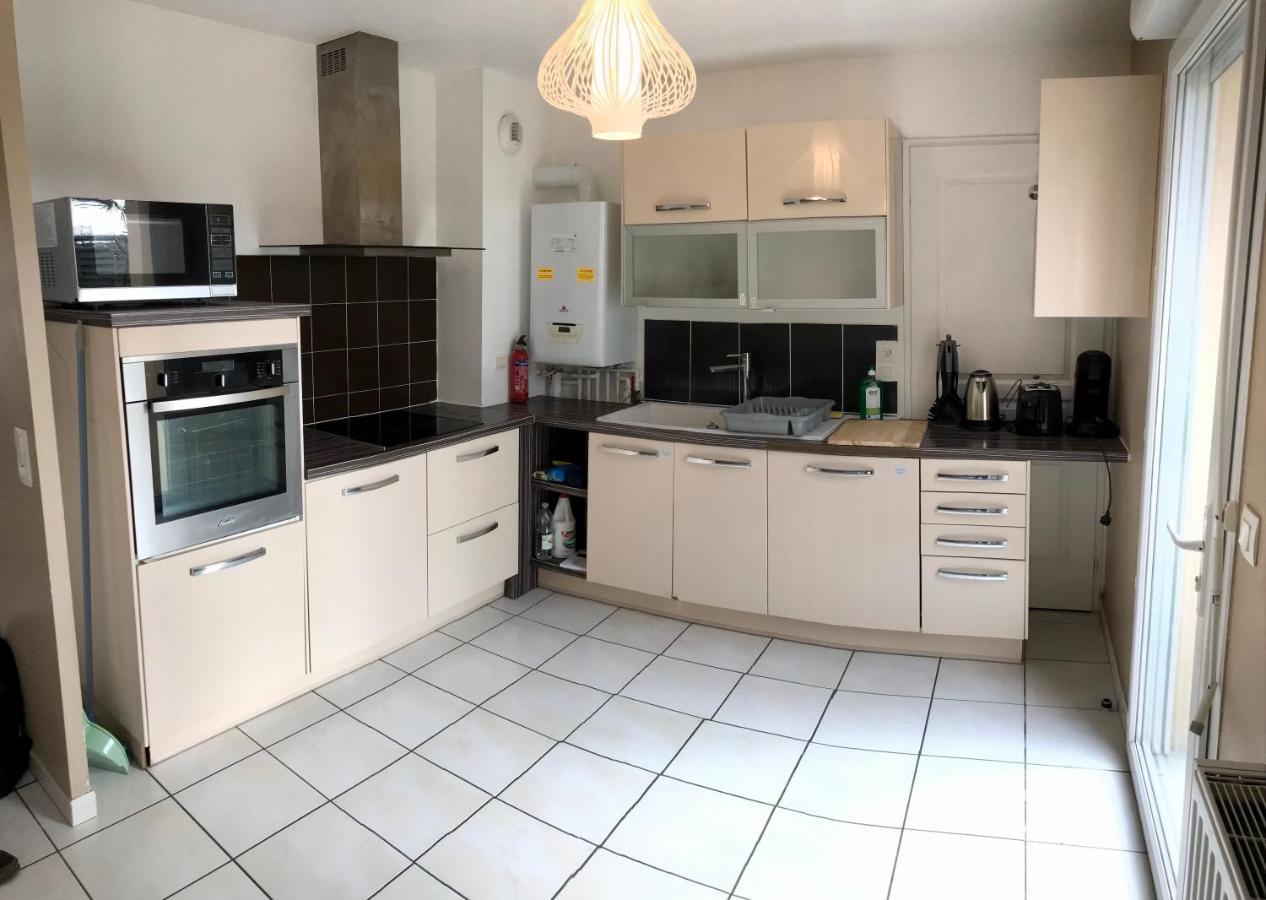 Agreable Maison Proche Gare Avec Parking Gratuit Le Mans Buitenkant foto