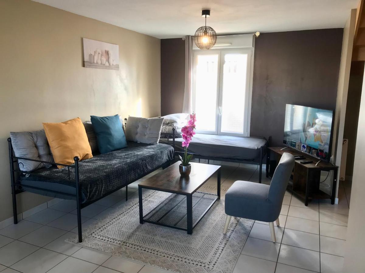 Agreable Maison Proche Gare Avec Parking Gratuit Le Mans Buitenkant foto